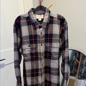 Filson Men's Black, Red, and White Plaid Shirt